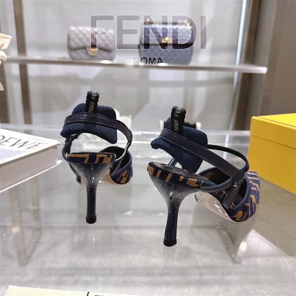 2025112818420174 210